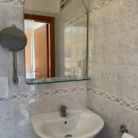 Ambra 3* ريميني