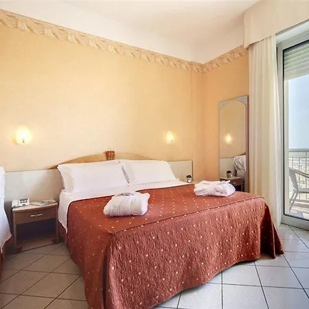 Hotel Ambra 3*