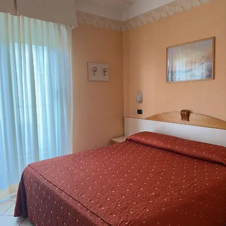 Hotel Ambra 3*