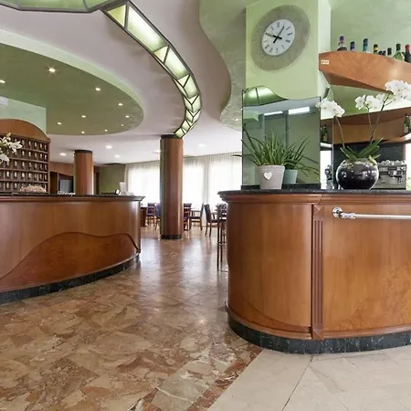 Hotel Ambra 3*