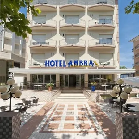 Hotel Ambra 3*