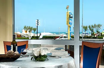 安布拉酒店